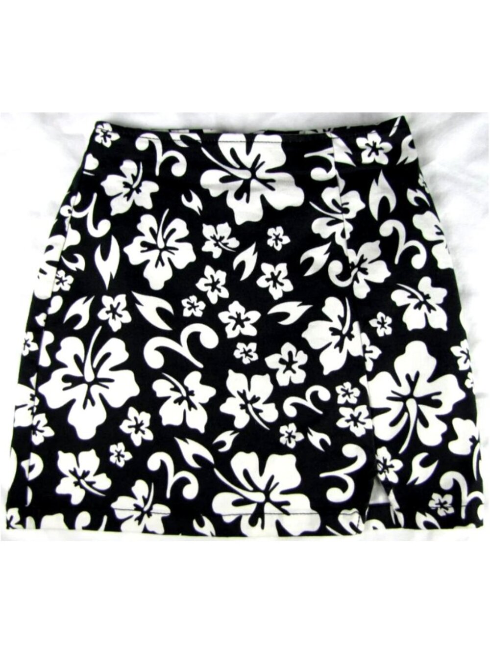 SALE! Floral Black White Short Mini Skirt